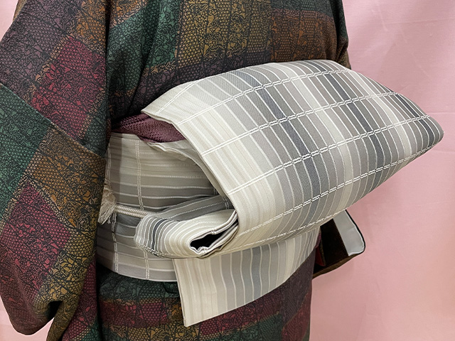 着物に名古屋帯の角出し