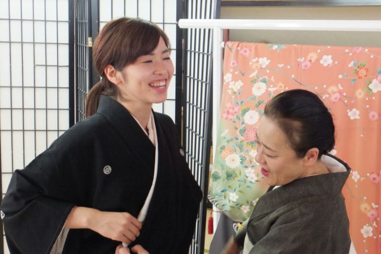 着付け授業の様子