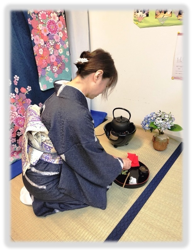 典雅きもの学院行徳駅前校・ふれあい茶道教室